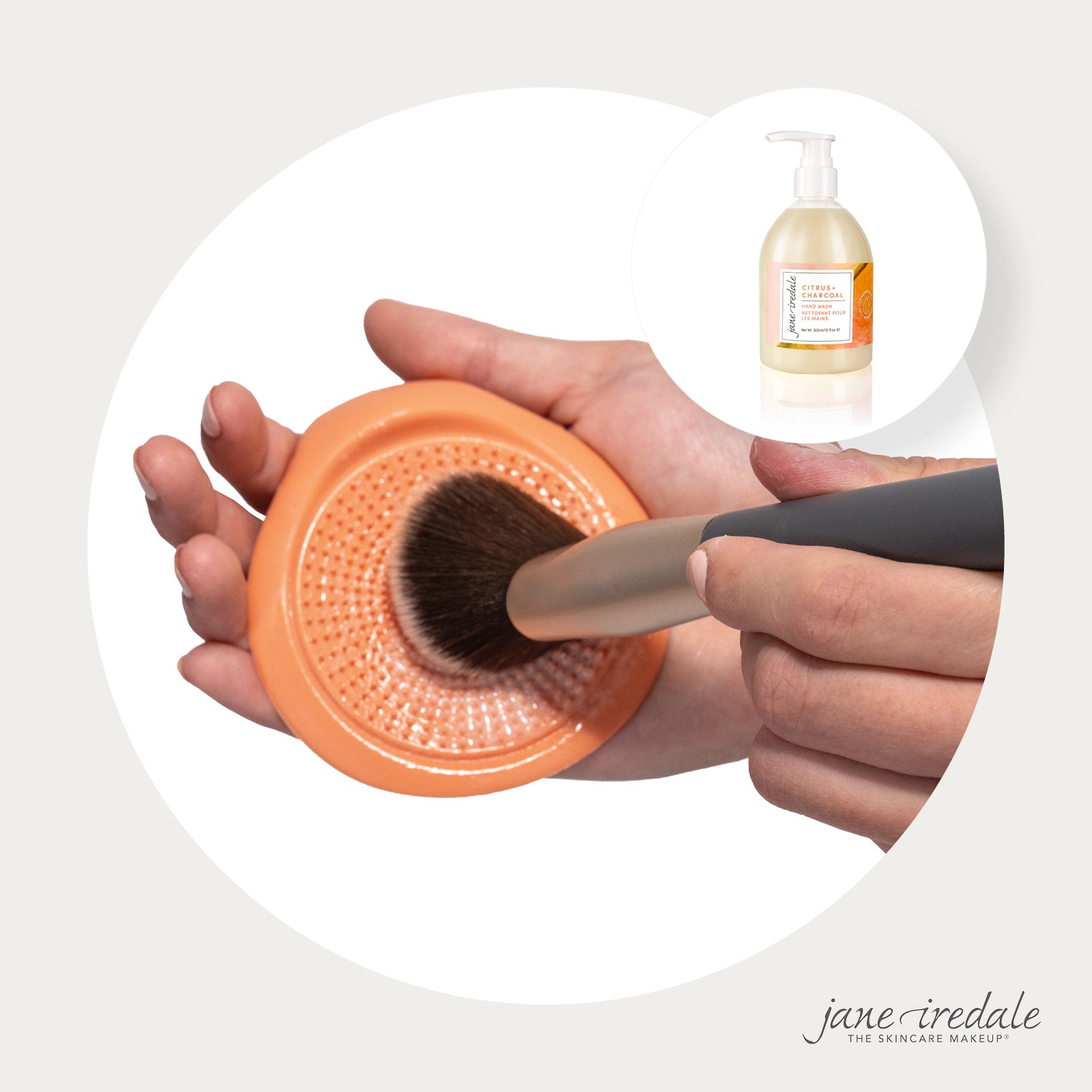 Brush cleaning set