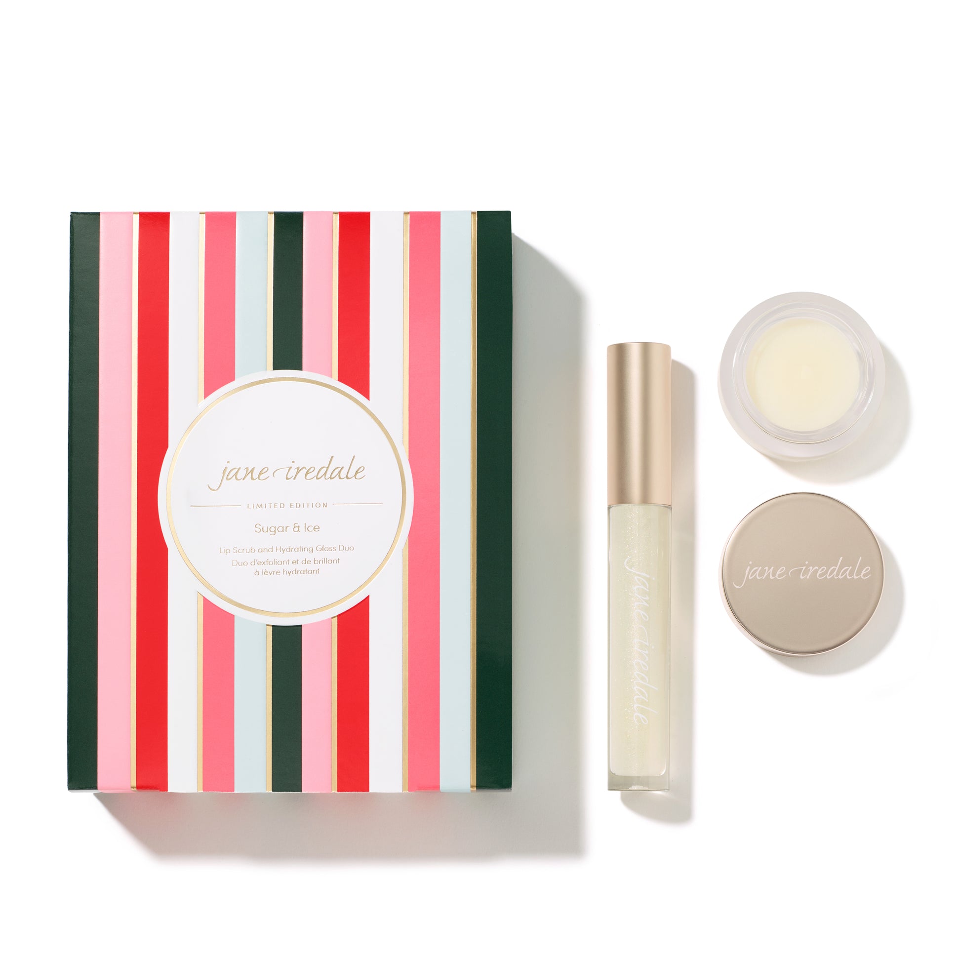 een pakketje met een lipgloss en een lipscrub 
