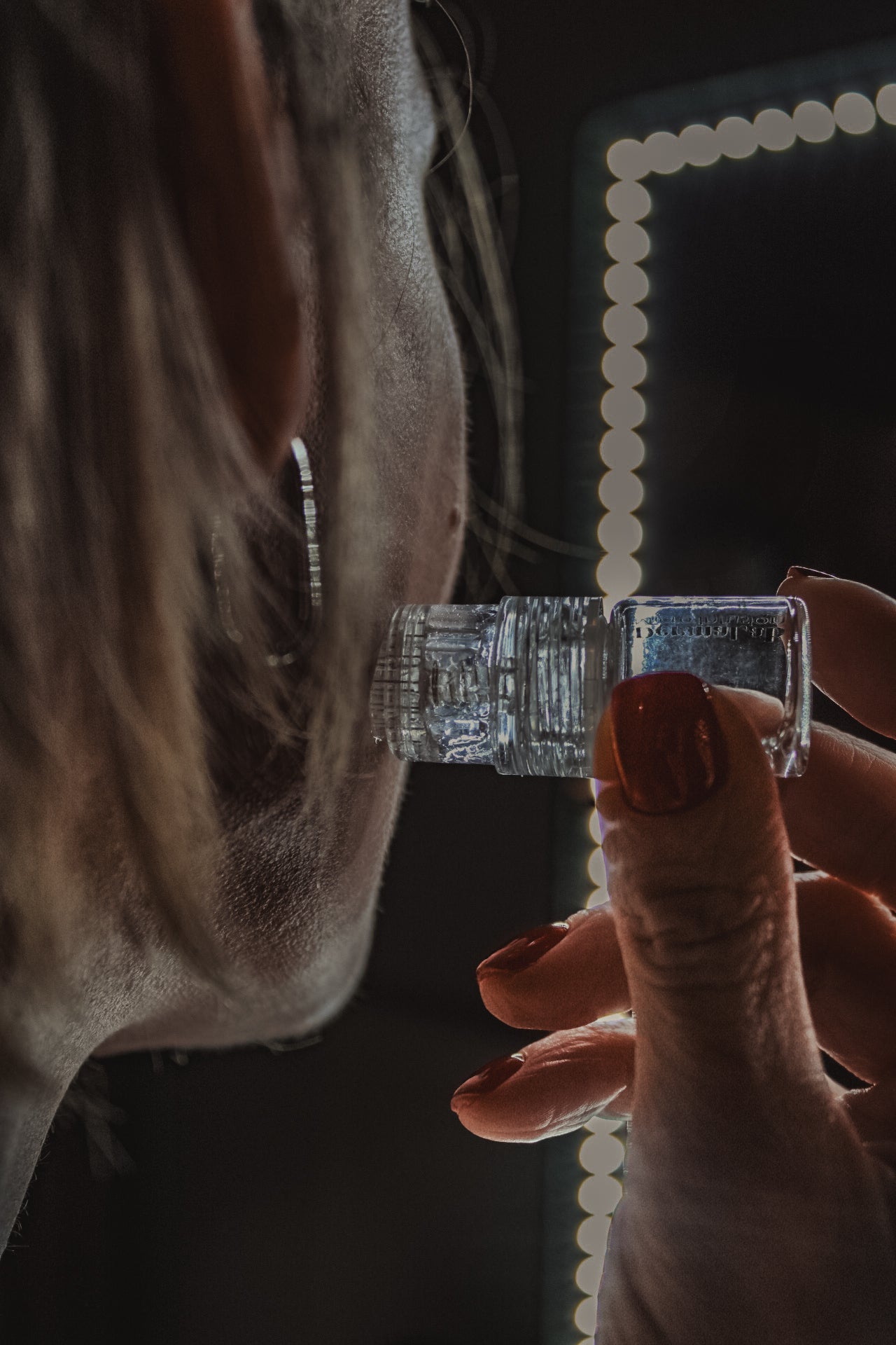 dermalab microinfusion stempel in gebruik bij zichzelf